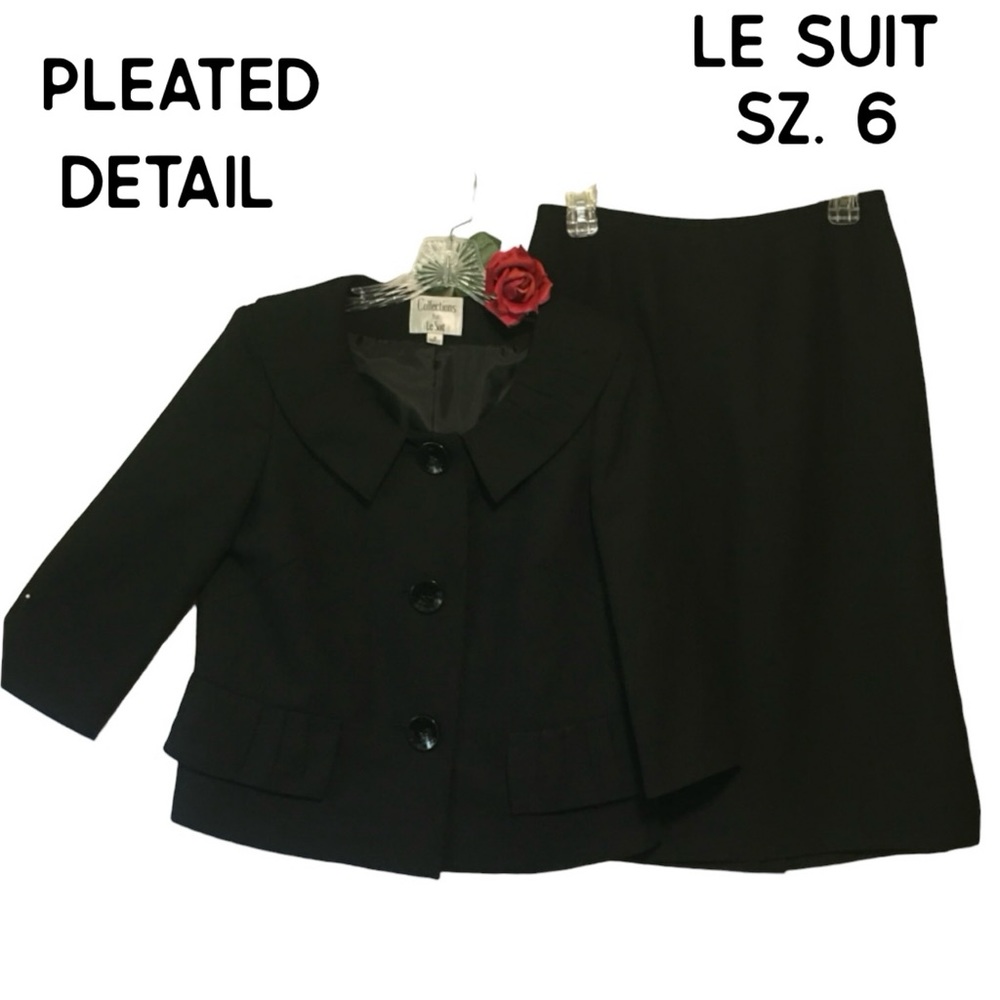 Collections for Le Suit 2 Piece set Sz 6 Black Skirt & Cropped Blazer pleated